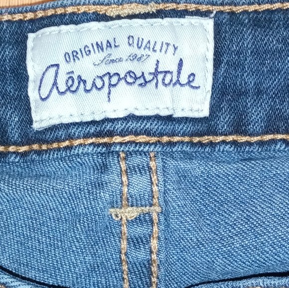 Jeans - Picture 3 of 4